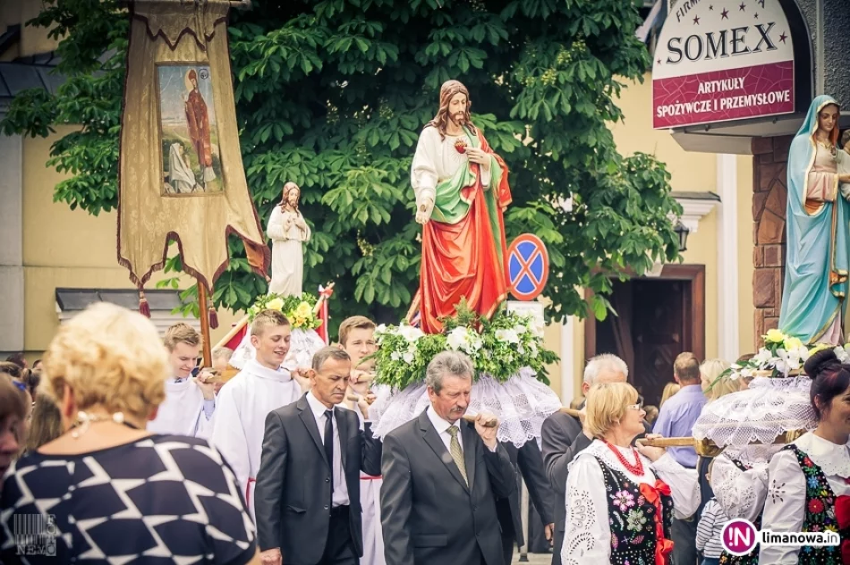 Procesja Bożego Ciała w Tymbarku 2015 - zdjęcie 20