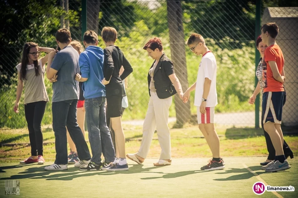 Dzień Dziecka w ZS im. Stanisława Konarskiego  w Starej Wsi II - zdjęcie 13