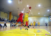 Porażka po zaciętym meczu w Kielcach - zdjęcie główne