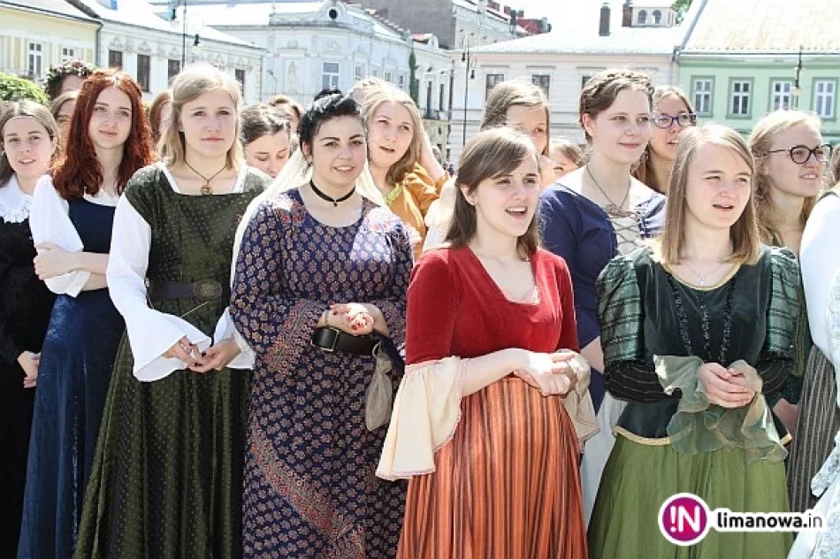 Jan Długosz przemaszerował przez Nowy Sącz - zdjęcie 11