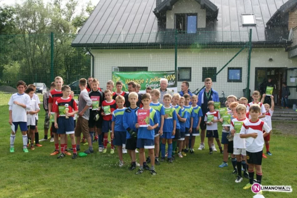 W Słopnicach rozegrano turniej „Wakacje z piłką nożną 2014” - zdjęcie 4