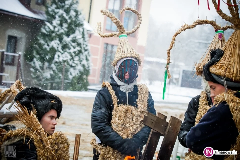 Dziady Śmiguśne 2015 w Dobrej - zdjęcie 11