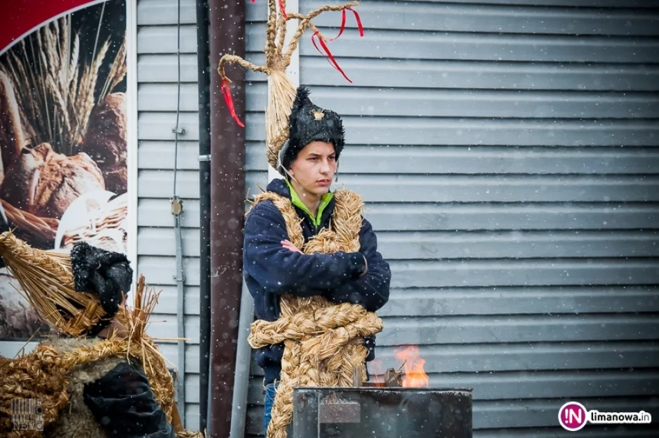 Dziady Śmiguśne 2015 w Dobrej - zdjęcie 13