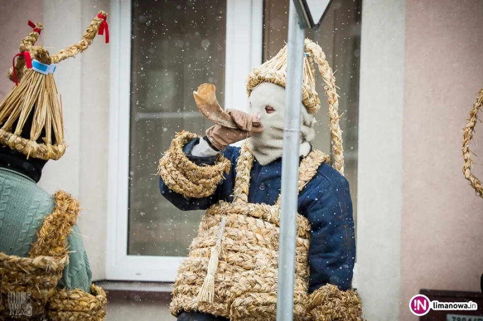 Dziady Śmiguśne 2015 w Dobrej - zdjęcie 14