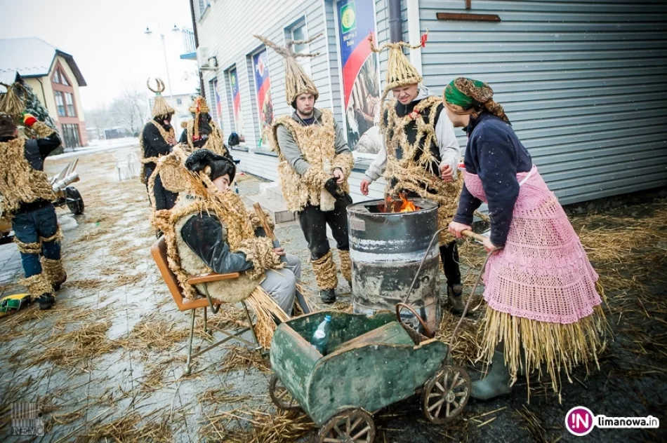 Dziady Śmiguśne 2015 w Dobrej - zdjęcie 18