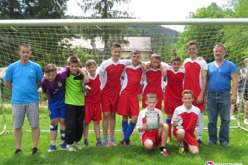 Limanowska „trójka” z mistrzostwem powiatu - zdjęcie 2