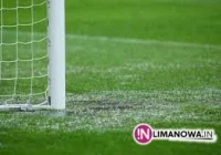 Ulewny deszcz torpeduje rozgrywki piłkarskie - zdjęcie główne