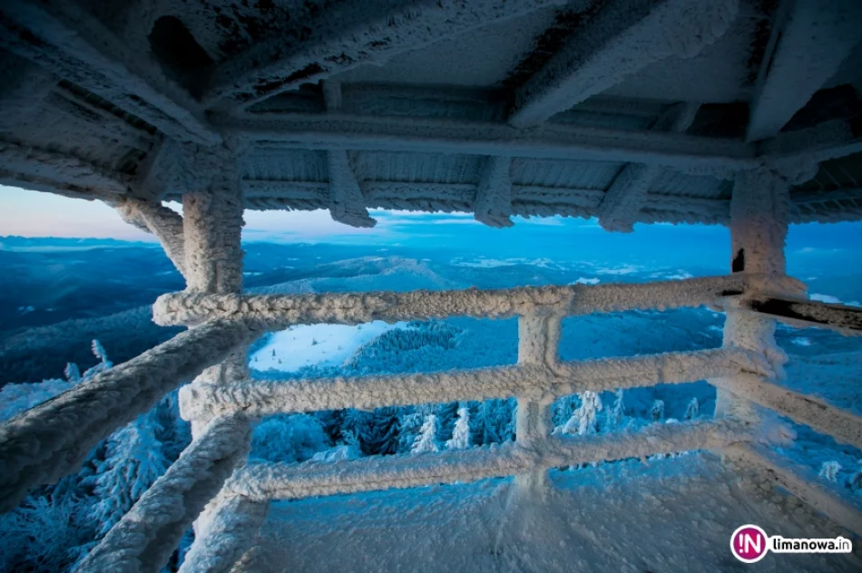 Zimowy wschód słońca na Mogielicy - zdjęcie 8