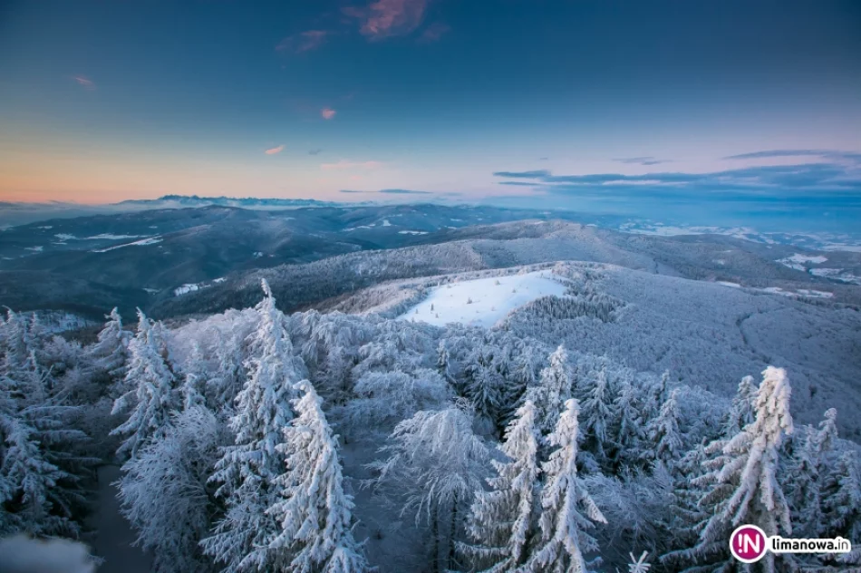 Zimowy wschód słońca na Mogielicy - zdjęcie 10