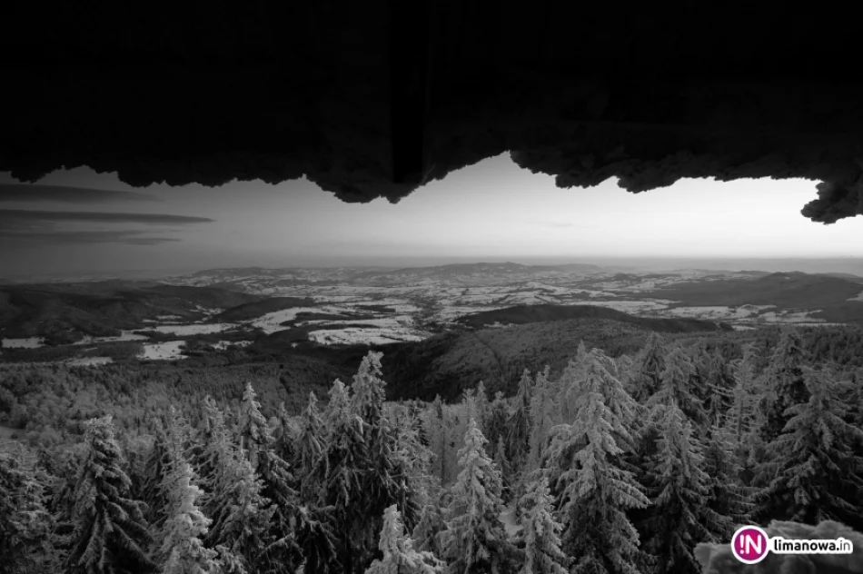 Zimowy wschód słońca na Mogielicy - zdjęcie 13