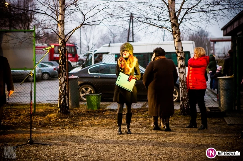 Otwarcie lodowiska w Tymbarku - zdjęcie 10