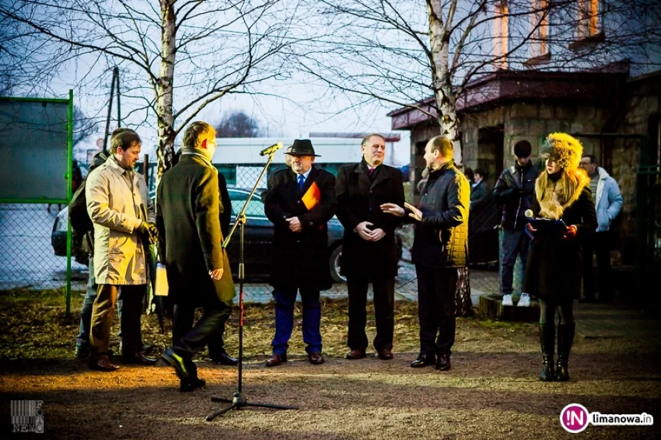 Otwarcie lodowiska w Tymbarku - zdjęcie 11