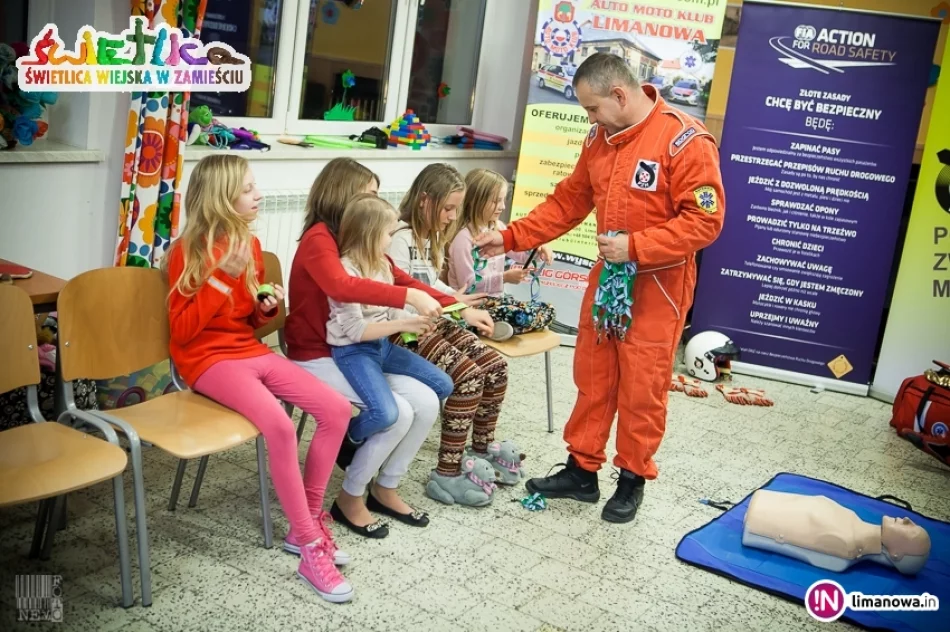 Szkolenie z pierwszej pomocy na Świetlicy Wiejskiej w Zamieściu - zdjęcie 9