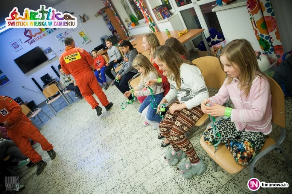 Szkolenie z pierwszej pomocy na Świetlicy Wiejskiej w Zamieściu - zdjęcie 10