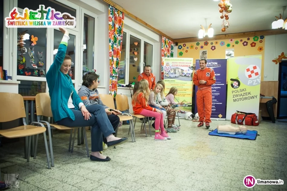 Szkolenie z pierwszej pomocy na Świetlicy Wiejskiej w Zamieściu - zdjęcie 18