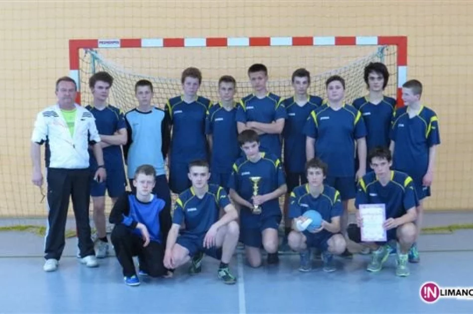 Szczypiorniści ze Słopnic najlepsi w powiecie - zdjęcie 3