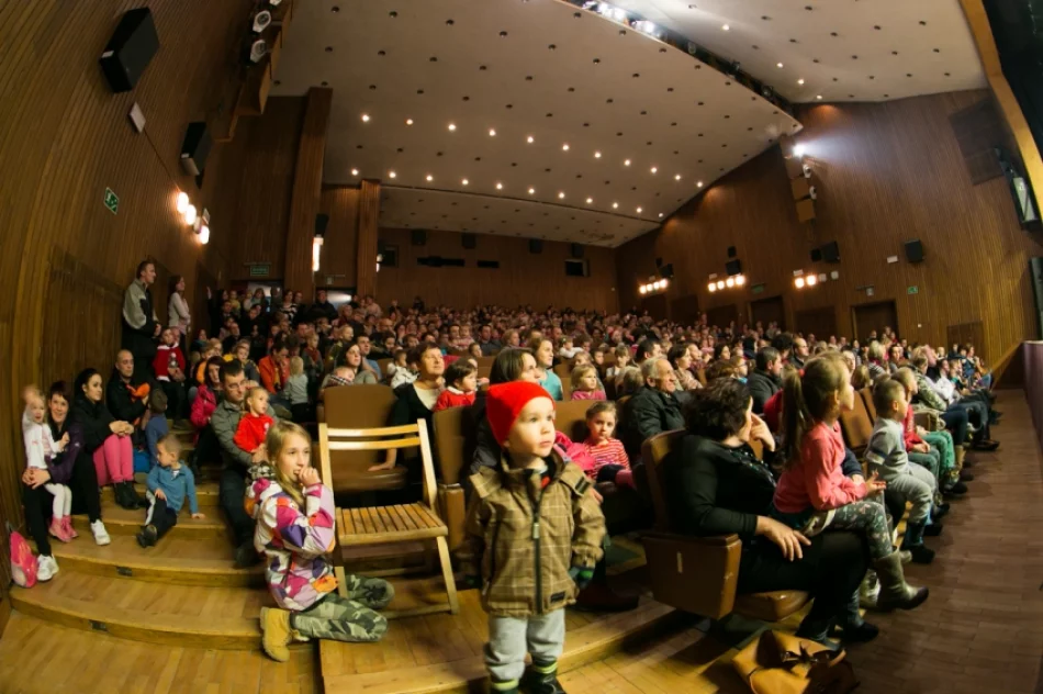 Święty Mikołaj z wizytą w Limanowej - zdjęcie 8