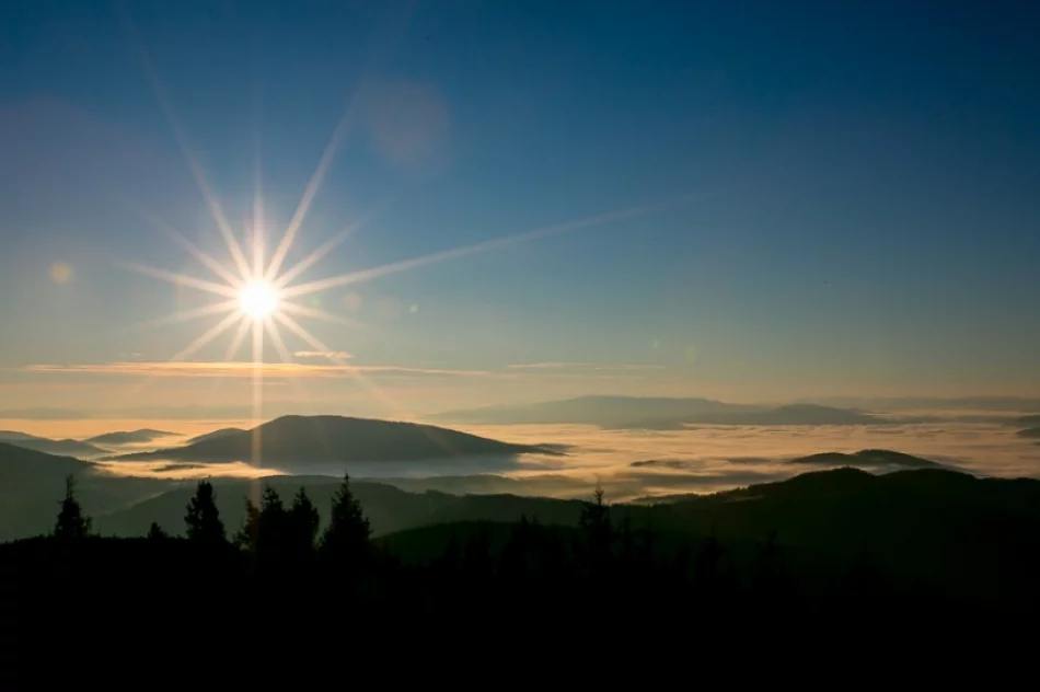 Wschód słońca z Mogielicy - zdjęcie 2