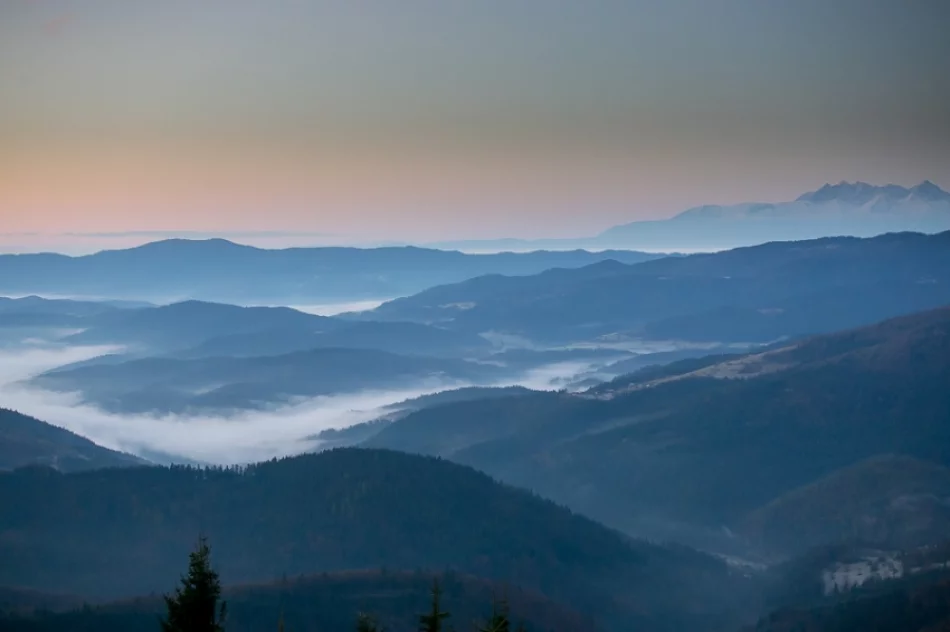 Wschód słońca z Mogielicy - zdjęcie 13