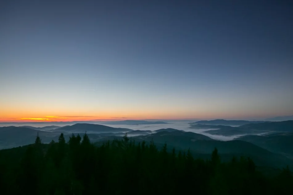 Wschód słońca z Mogielicy - zdjęcie 14