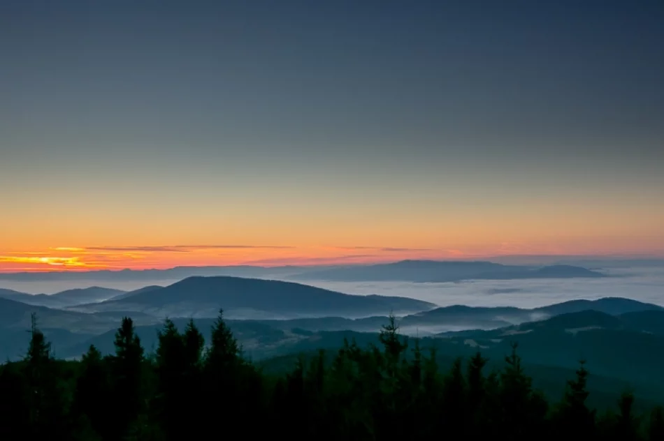 Wschód słońca z Mogielicy - zdjęcie 16