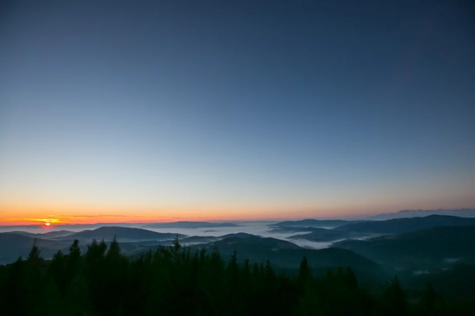 Wschód słońca z Mogielicy - zdjęcie 18