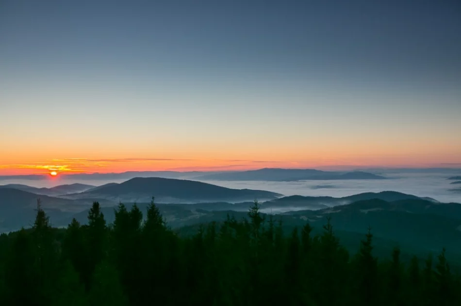 Wschód słońca z Mogielicy - zdjęcie 20
