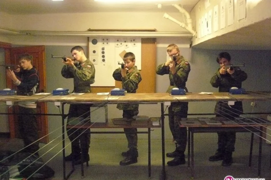 Rywalizacja na strzelnicy - zdjęcie 2