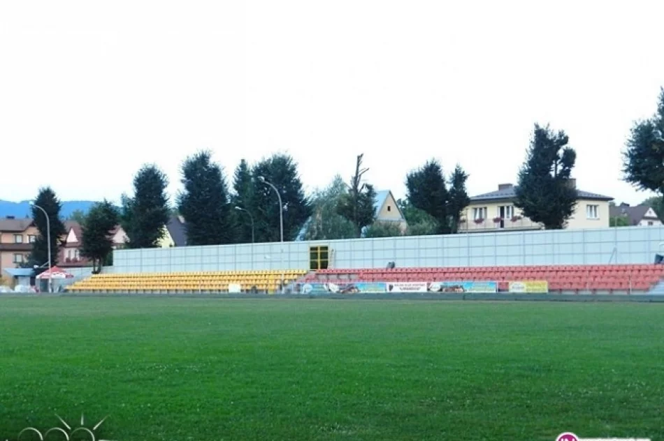 Stadion Limanovii z licencją na II ligę! - zdjęcie 3