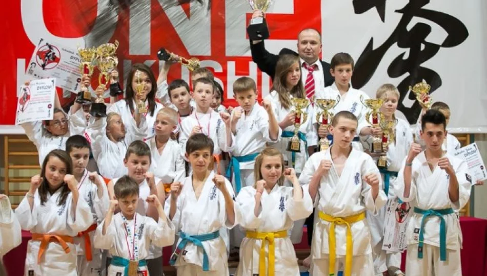 343 karateków rywalizowało w Limanowej. ARS zwycięża drużynowo - zdjęcie 1