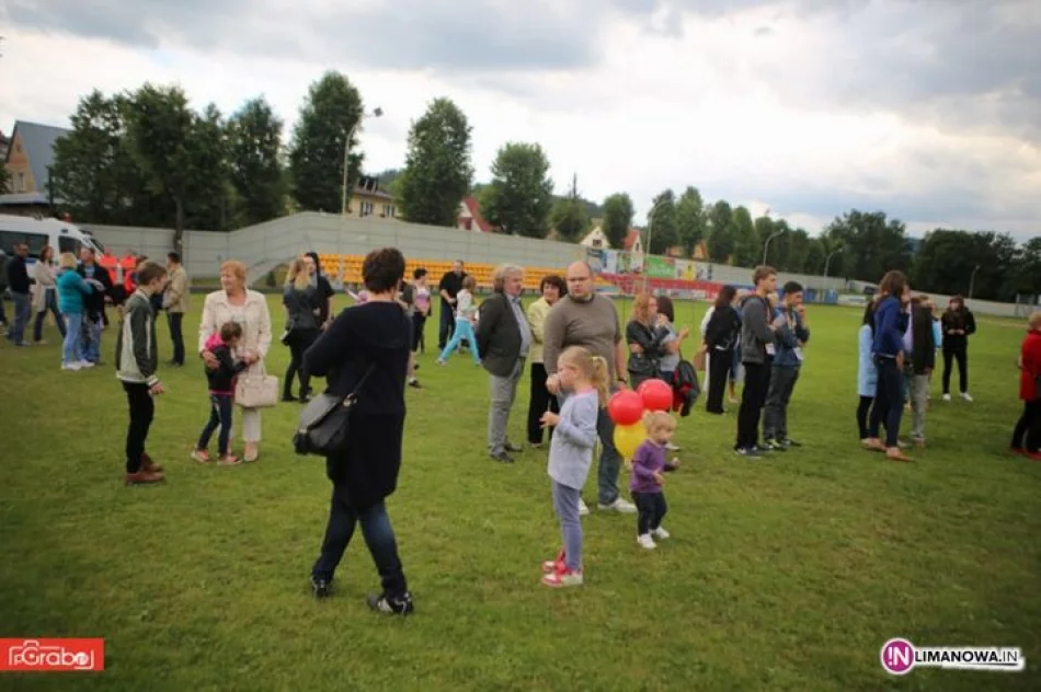 Zobacz lato przez niebieskie okulary - zdjęcie 2