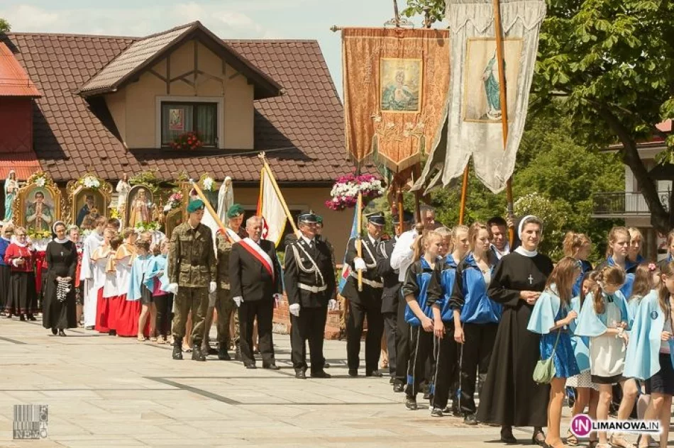 Procesja Bożego Ciała w Tymbarku 2014 - zdjęcie 16
