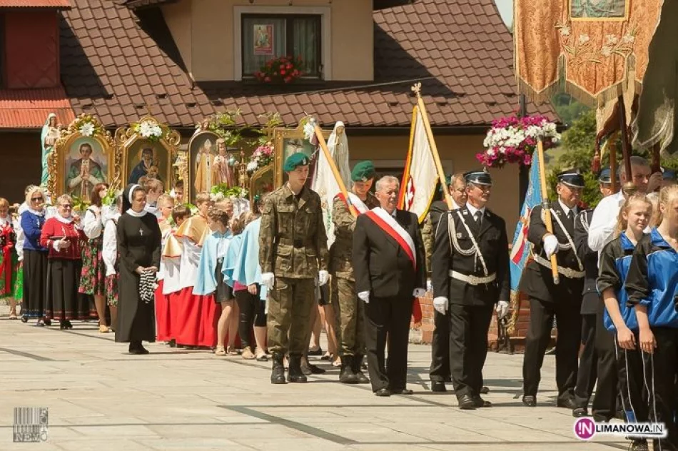 Procesja Bożego Ciała w Tymbarku 2014 - zdjęcie 17
