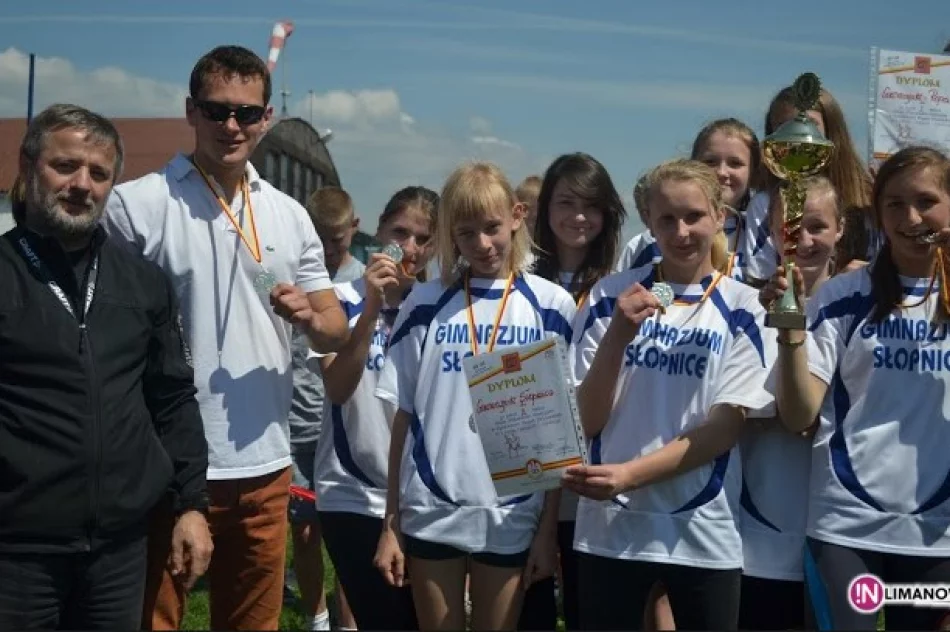 Wojewódzkie 'Złoto' i 'Srebro' biegowych, przełajowych sztafet ze Słopnic - zdjęcie 3