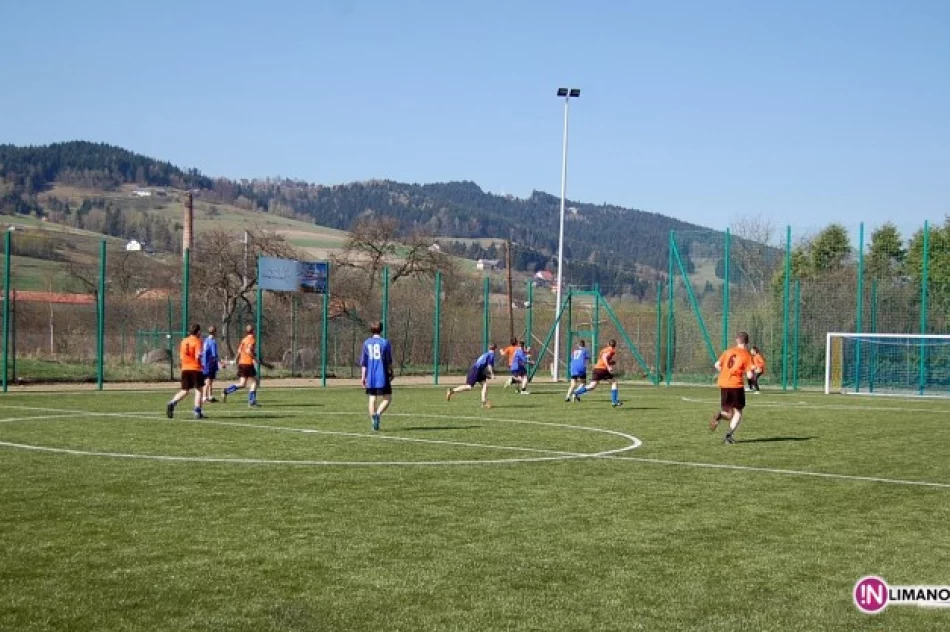 Pierwsze rozgrywki na nowym Orliku - zdjęcie 2