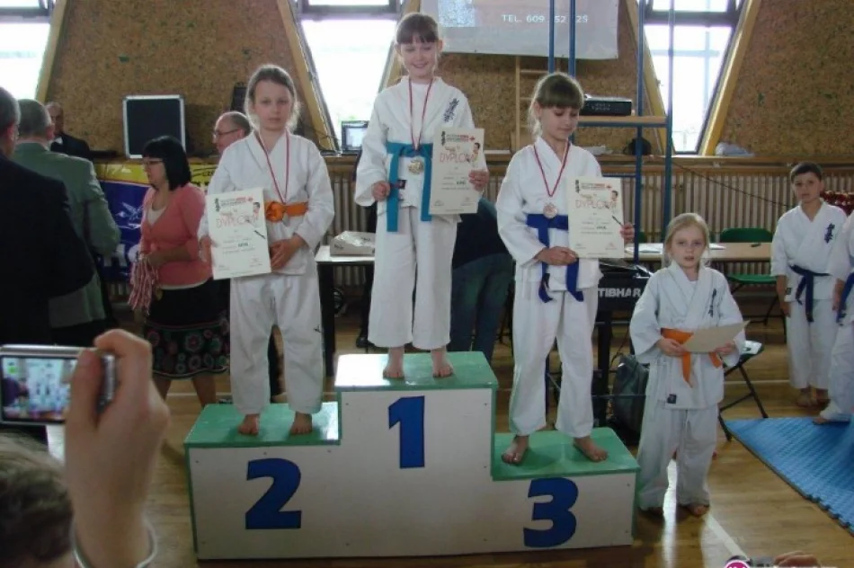 'Młode Pięści” i 17 medali - zdjęcie 2