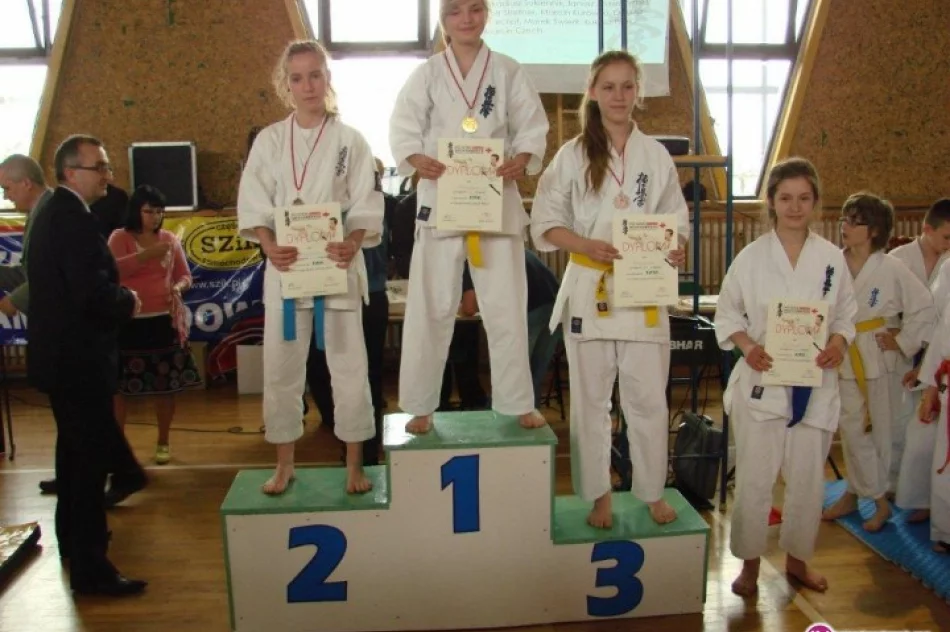 'Młode Pięści” i 17 medali - zdjęcie 4