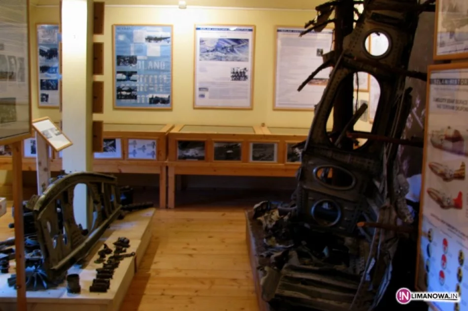 UKS Iskra Gimnazjum na gorczańskim szlaku z Liberatorem - zdjęcie 3