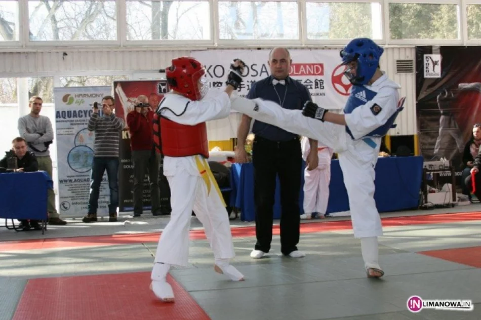 Zdobyli puchary na Karate Kyokushin - Warsaw Open – 2013 - zdjęcie 3