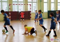 Szkółka piłkarska walczyła w Trzcianie - zdjęcie główne