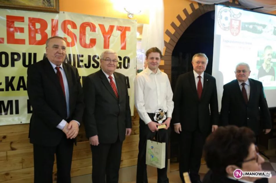 Gala XVI Plebiscyctu na "Najpopularniejszego piłkarza i trenera piłki nożnej Ziemi Limanowskiej 2013" - zdjęcie 17