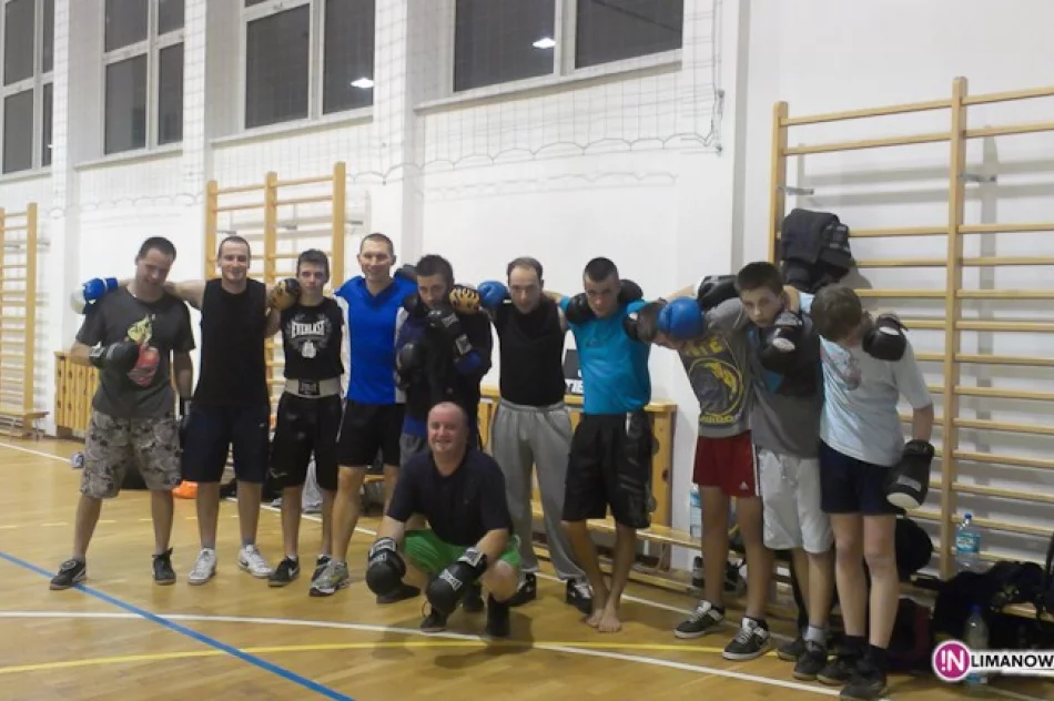 Boks wkracza do Mszany Dolnej - zdjęcie 3