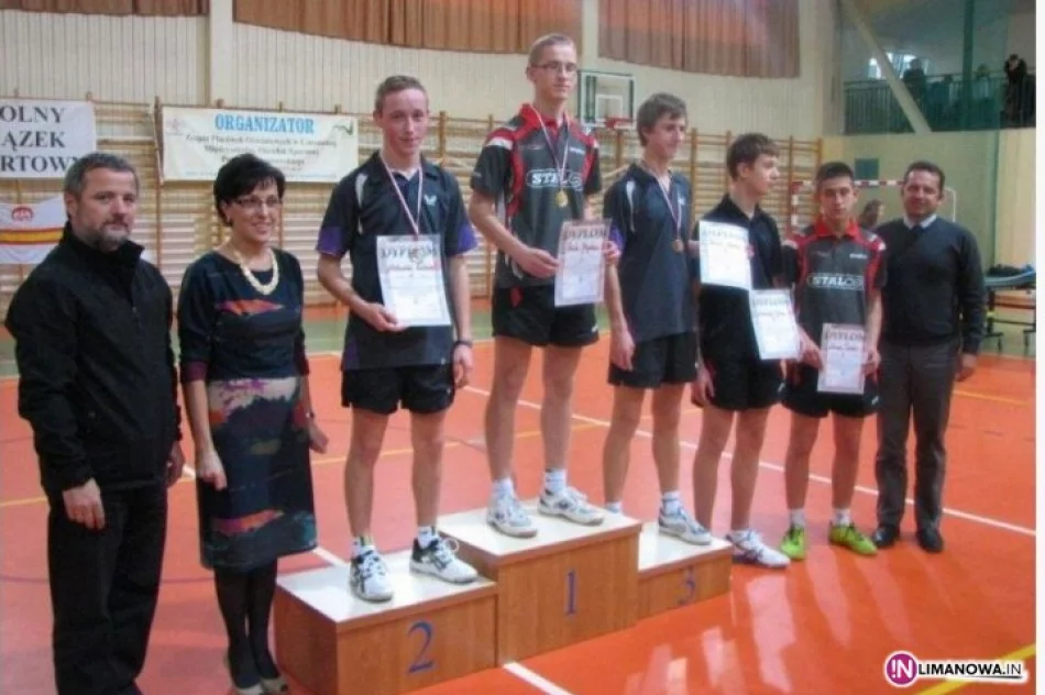 Gimnazjalna rywalizacja w tenisie stołowym - zdjęcie 2