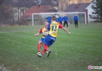 Zaległości na piłkarskich boiskach - zdjęcie główne