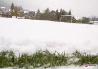 Śnieg przeszkadzał w okręgówce - zdjęcie główne