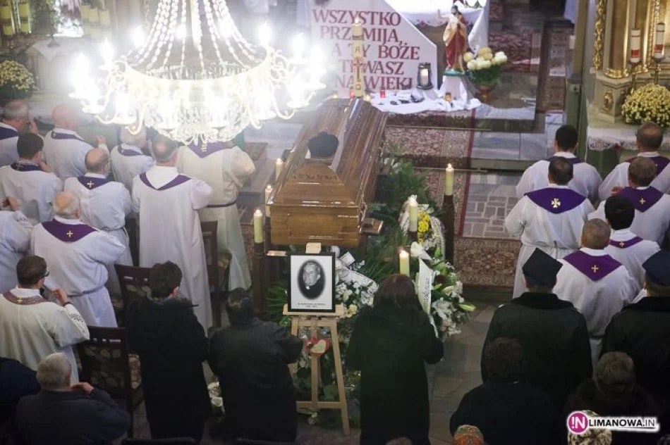 Pogrzeb śp. ks. prałata Jana Wątroby - zdjęcie 3