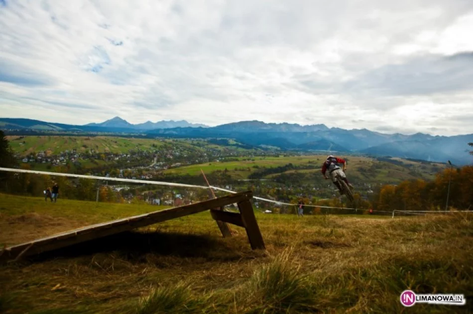 Gravity Revolt - nowy etap - zdjęcie 4