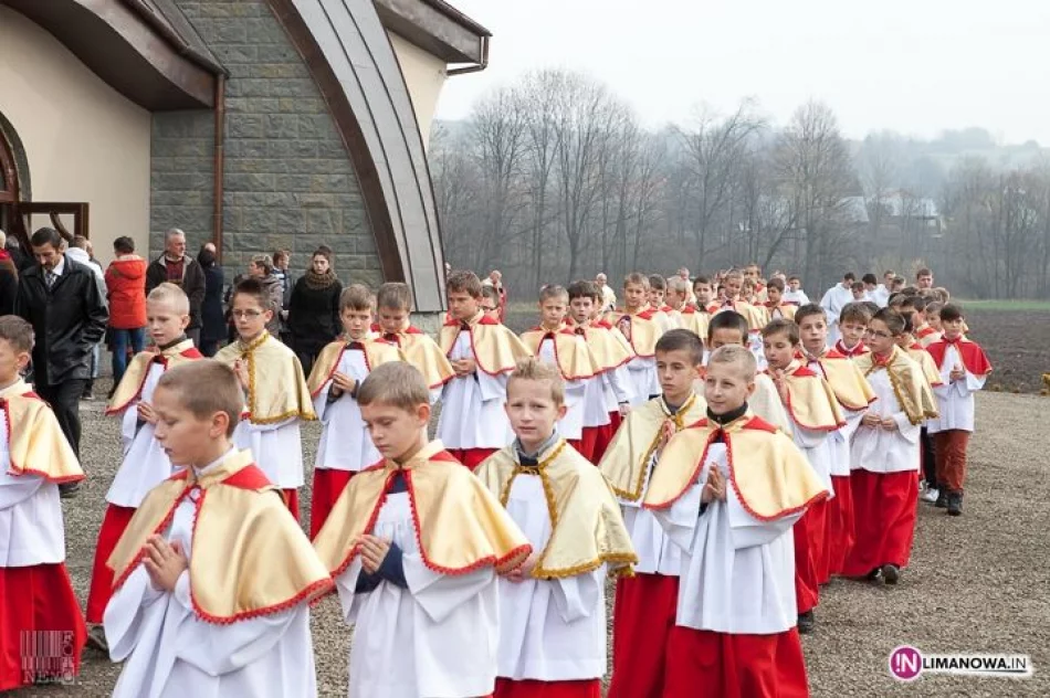 Poświęcenie nowego kościoła w Słopnicach - zdjęcie 8
