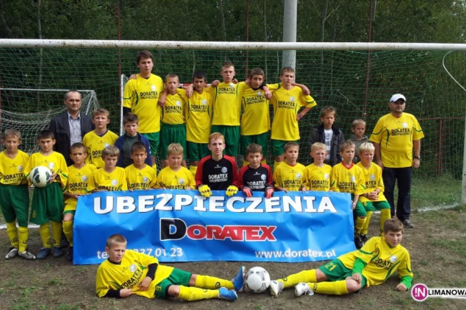 Agencja Ubezpieczeniowa DORATEX sponsorem drużyny trampkarzy - zdjęcie 2