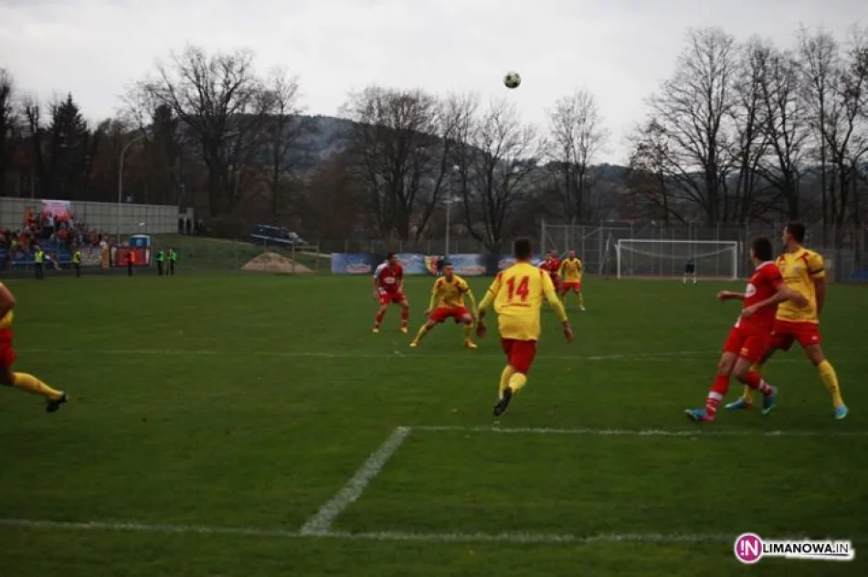 Znicz Pruszków remisuje z Limanovią 2013/2014 - zdjęcie 14